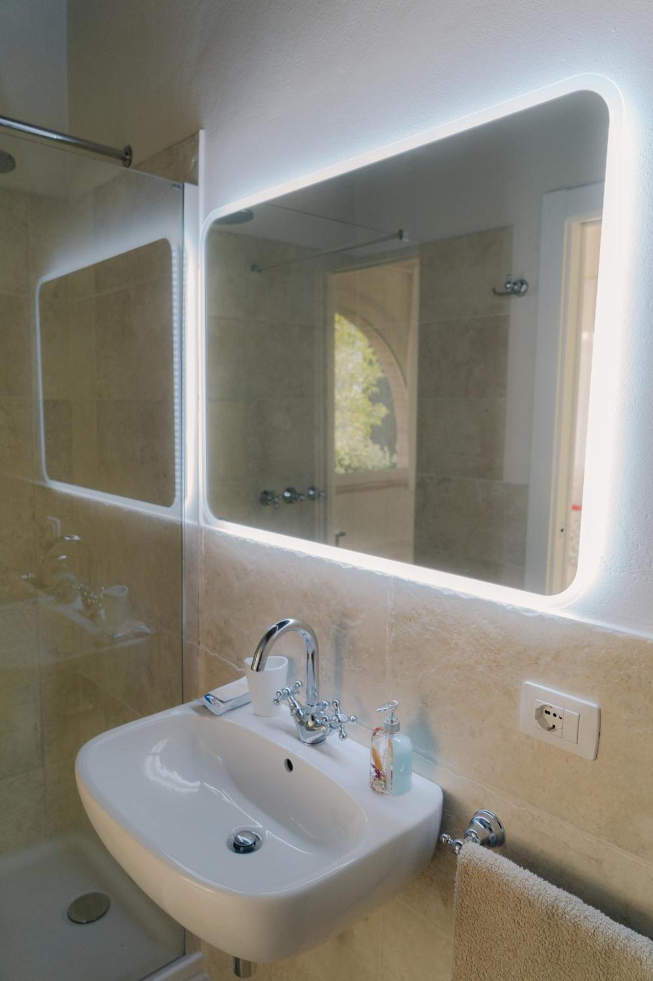 Nontiscordardime B&B Villa Agriturismo Чивитанова-Марке Экстерьер фото