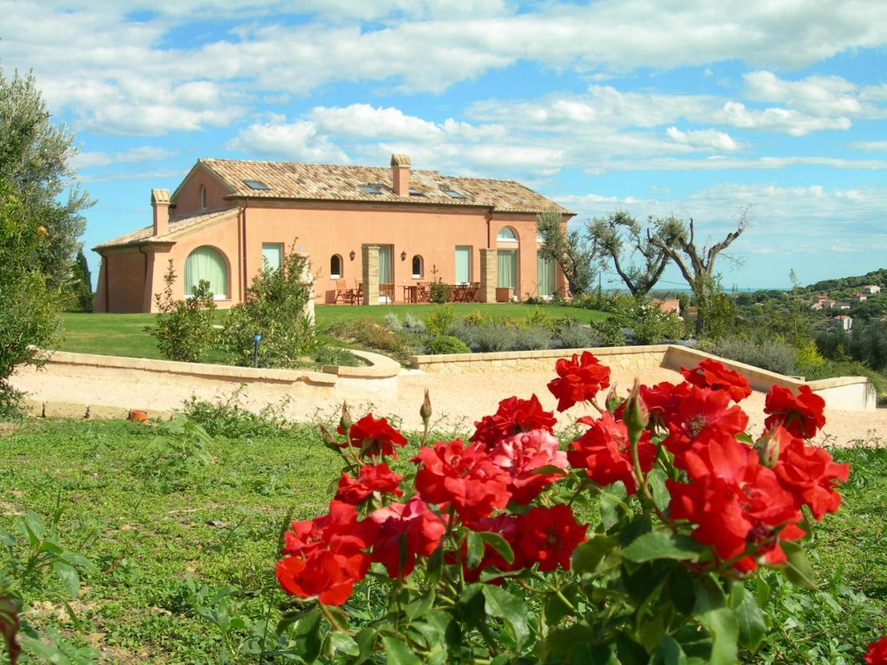 Nontiscordardime B&B Villa Agriturismo Чивитанова-Марке Экстерьер фото