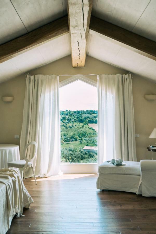 Nontiscordardime B&B Villa Agriturismo Чивитанова-Марке Экстерьер фото